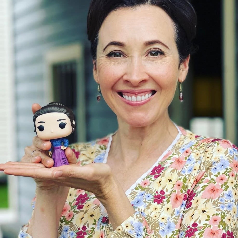 SariBlue® Rosa Czech Glass Earrings