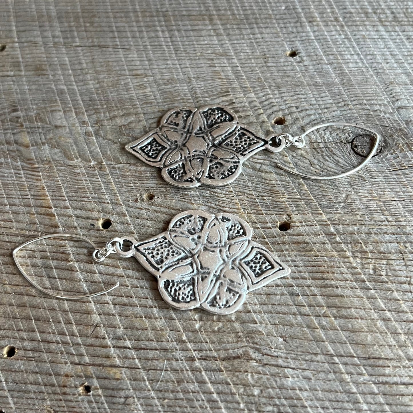 SariBlue® Silver Bohemian Bloom Earrings