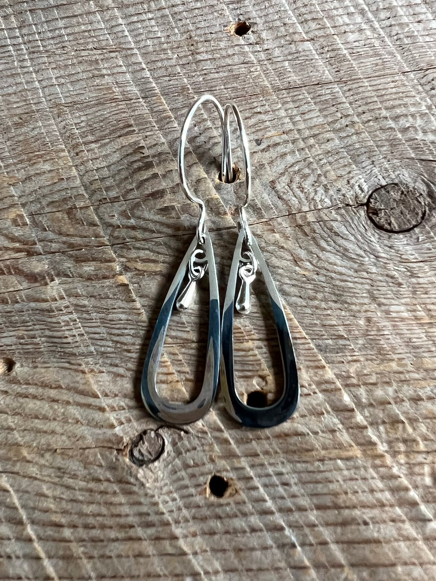 SariBlue® Silver Nested Dewdrop Earrings
