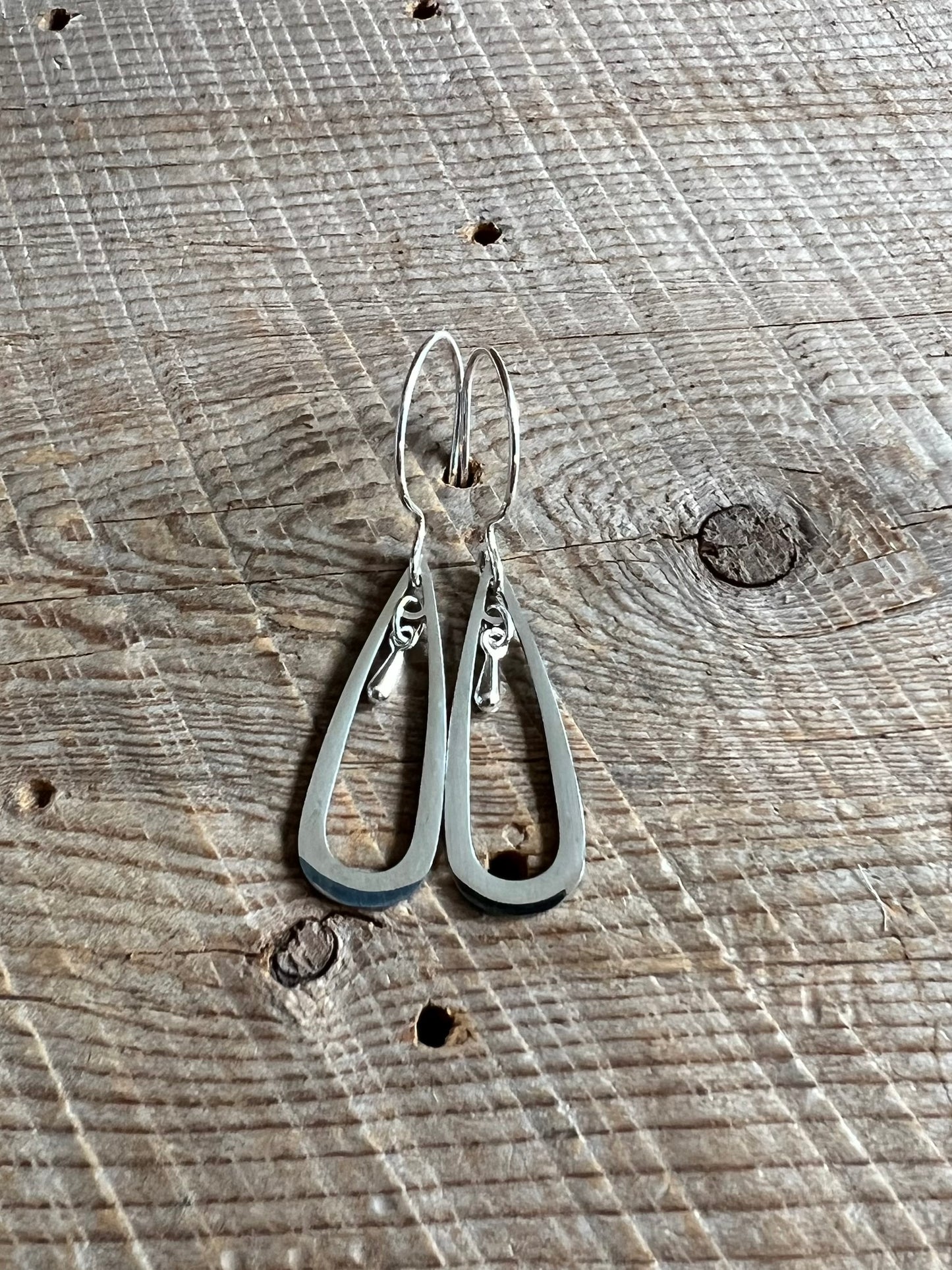 SariBlue® Silver Nested Dewdrop Earrings