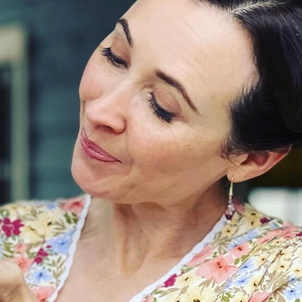 SariBlue® Rosa Czech Glass Earrings