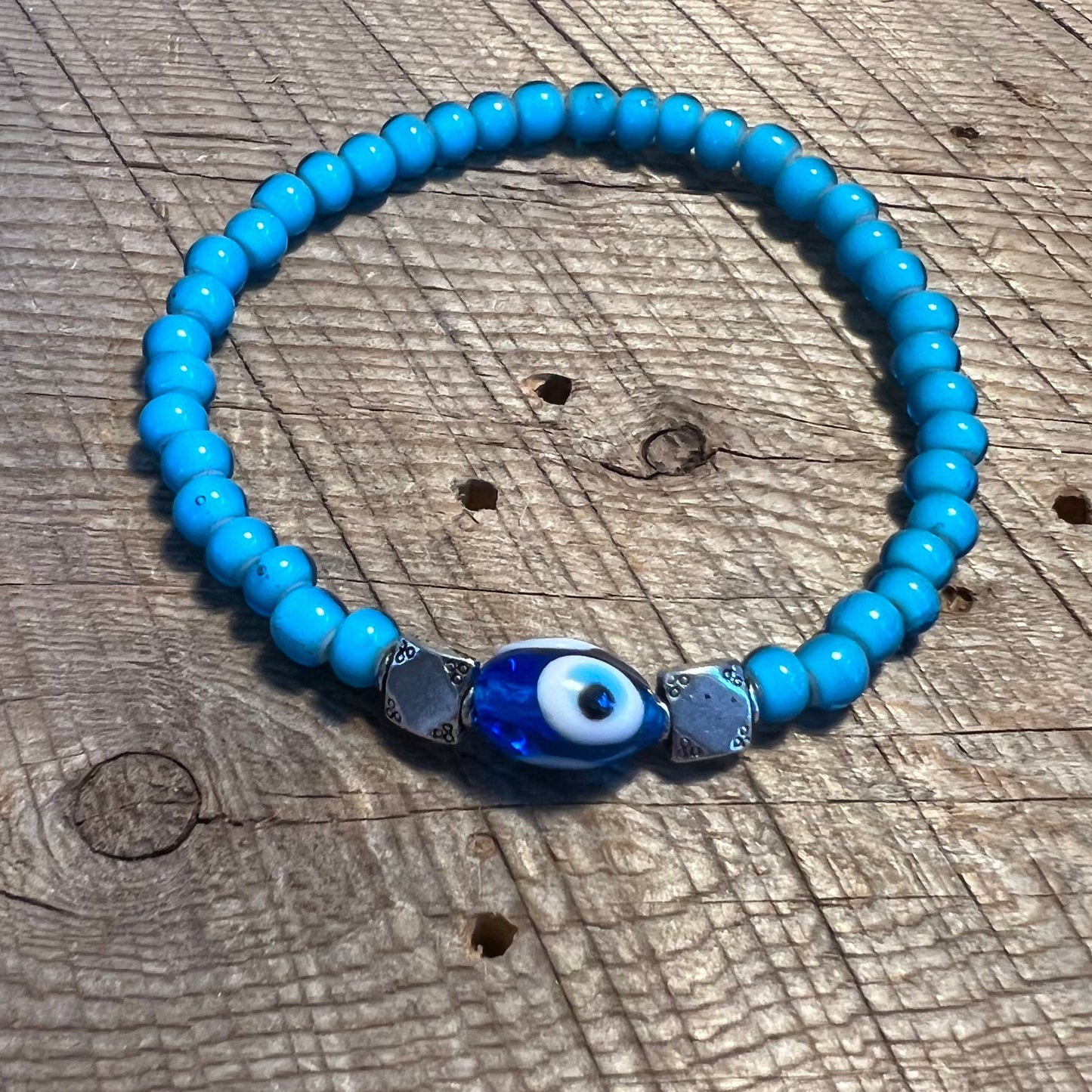 SariBlue® Light Blue White Heart Beaded Bracelet with Evil Eye & Pewter Beads